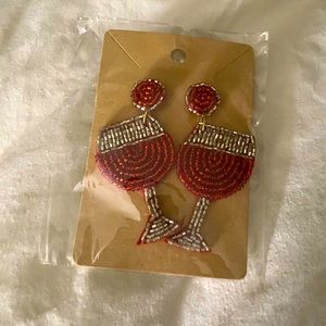 NWT Women’s red wine glass beaded earrings
